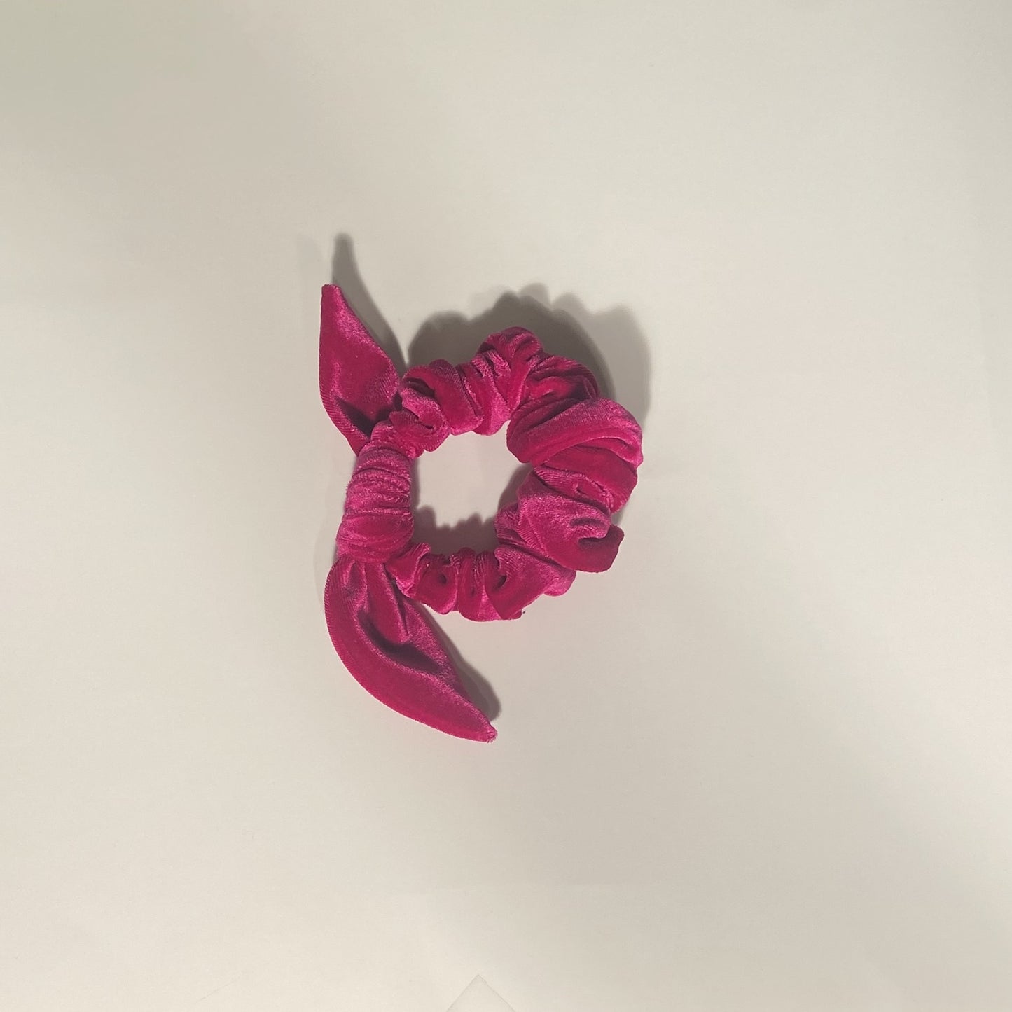 Scrunchie - Magenta Velvet